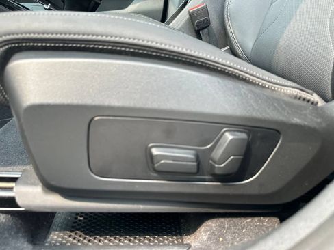 Used 2023 BMW X1 xDrive28i w/ Convenience Package AWD/4WD image 19
