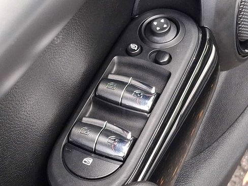 Certified 2024 MINI Cooper S image 25