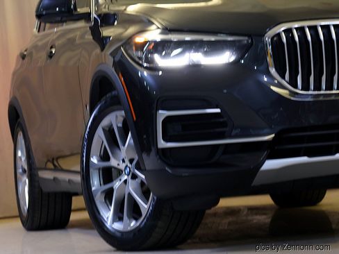 Used 2023 BMW X5 xDrive40i AWD/4WD image 4