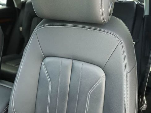 Used 2023 Audi Q5 2.0T Premium Plus w/ Premium Plus Package AWD/4WD image 12