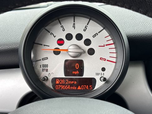 Used 2011 MINI Cooper Hardtop image 20