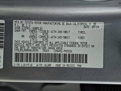 Used 2024 Toyota Tacoma SR5 AWD/4WD image 27