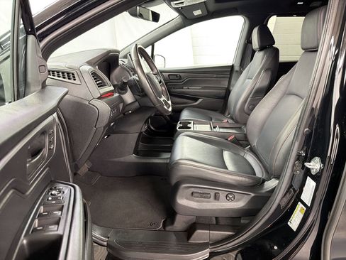 Used 2025 Honda Odyssey Sport-L image 5