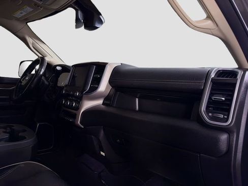 Used 2022 RAM 2500 Laramie AWD/4WD image 30
