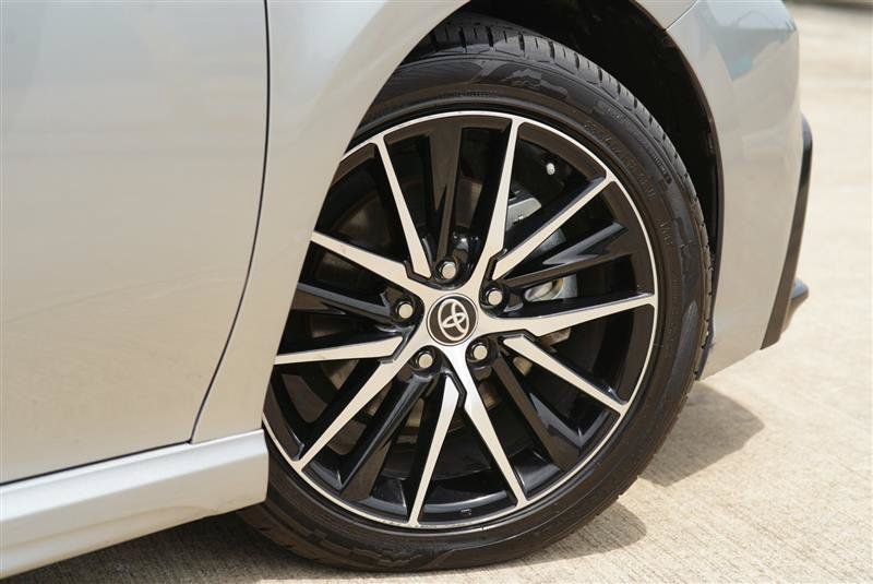 Used 2024 Toyota Camry SE w/ Audio Upgrade Package FWD image 16