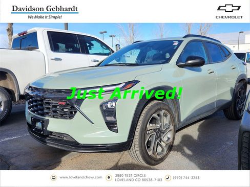 Used 2024 Chevrolet Trax RS w/ Sunroof Package image 1