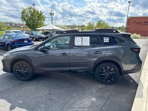 Used 2024 Subaru Outback Onyx Edition AWD/4WD image 3