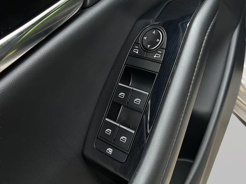 Used 2025 MAZDA MAZDA3 s image 12