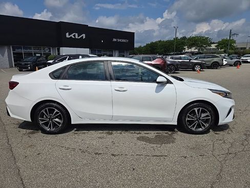 Certified 2024 Kia Forte LXS FWD image 2