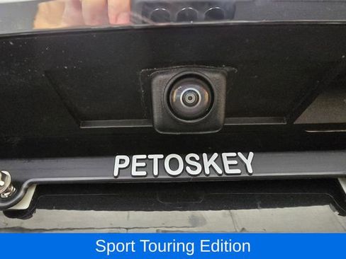 Used 2024 Buick Enclave Essence w/ Sport Touring Edition AWD/4WD image 10
