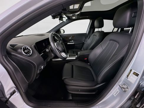 Used 2025 Mercedes-Benz GLA 250 image 21