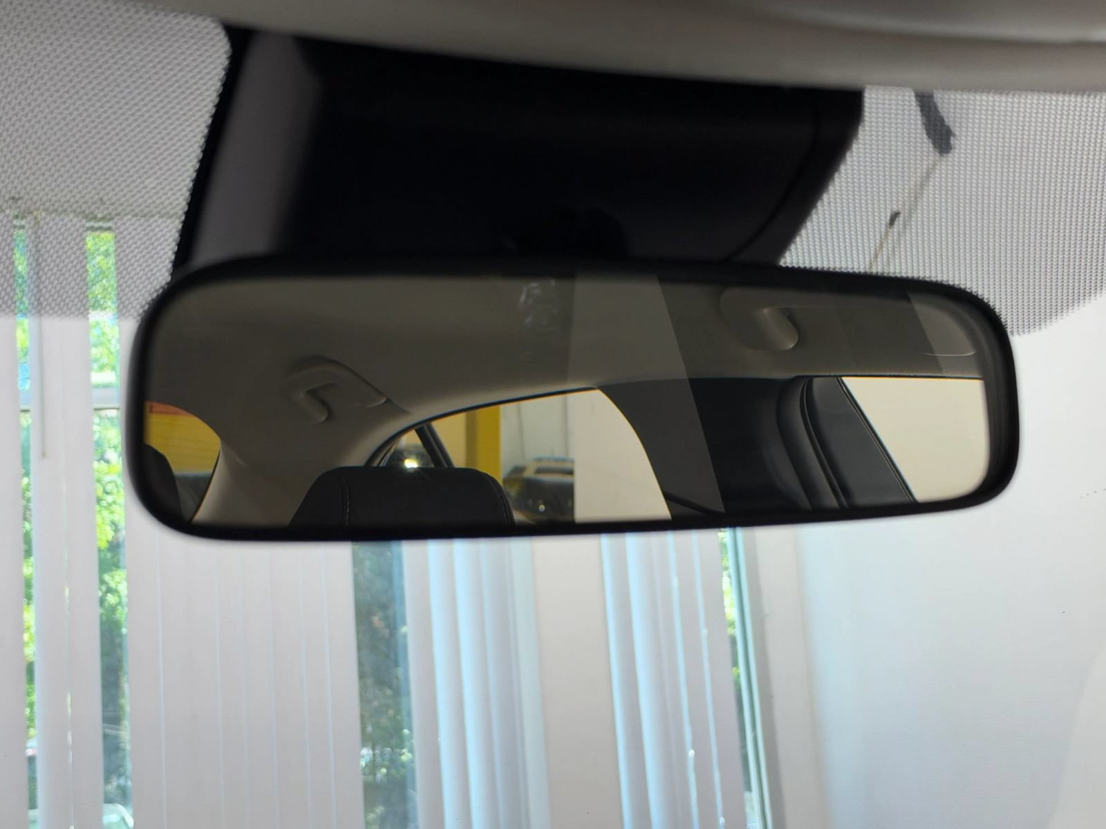 Used 2022 Toyota Corolla LE FWD image 35