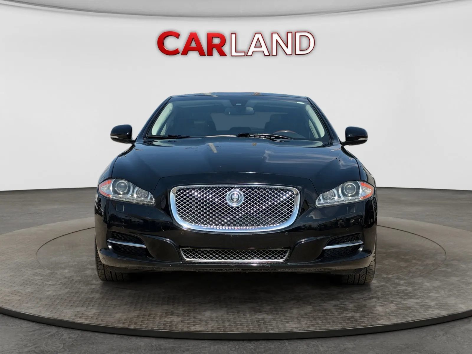 Used 2011 Jaguar XJ L RWD image 9
