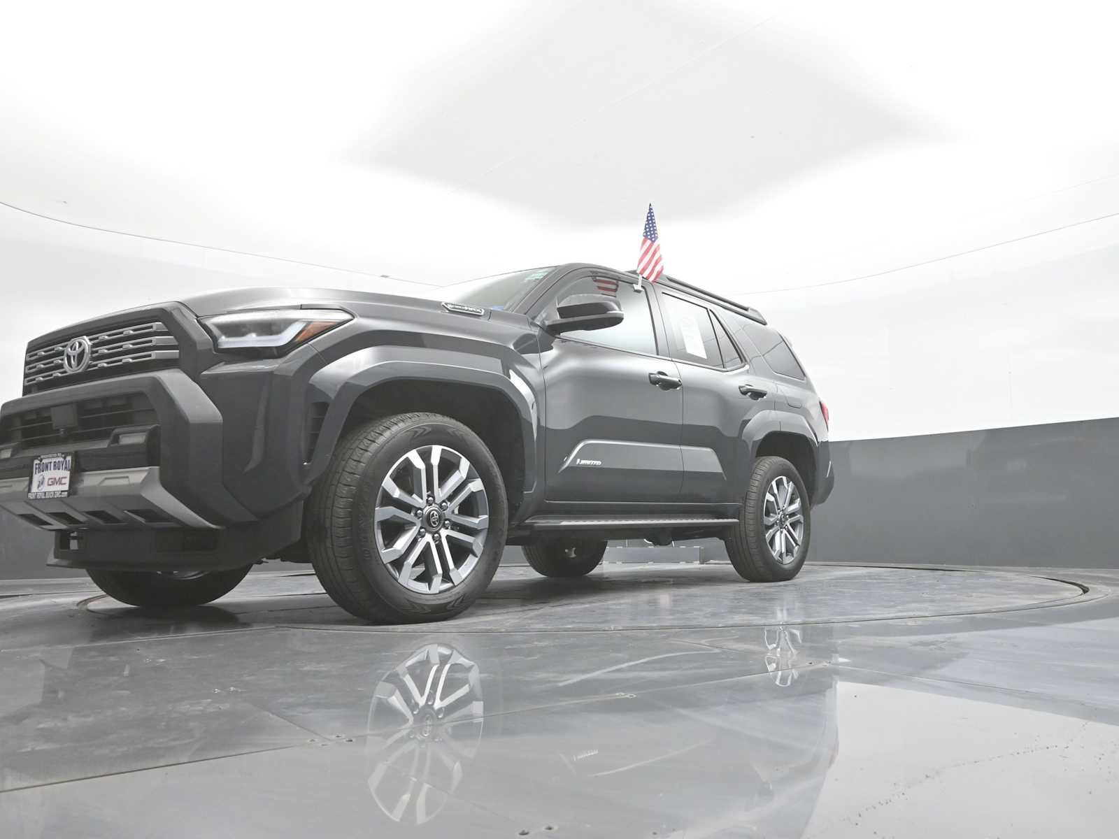 Used 2025 Toyota 4Runner Limited AWD/4WD image 45
