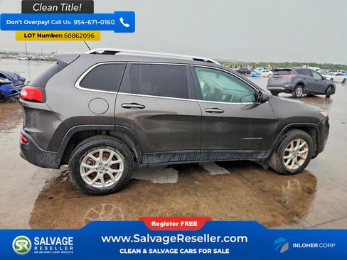 Used 2015 Jeep Cherokee Latitude w/ Cold Weather Group AWD/4WD image 4