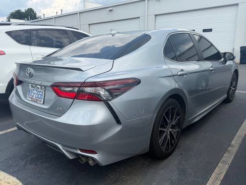 Used 2024 Toyota Camry SE FWD image 6