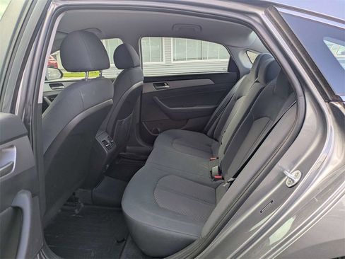 Used 2019 Hyundai Sonata SEL w/ Tech Package 02 image 13