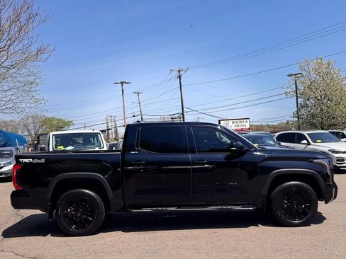 Used 2024 Toyota Tundra Limited AWD/4WD image 7