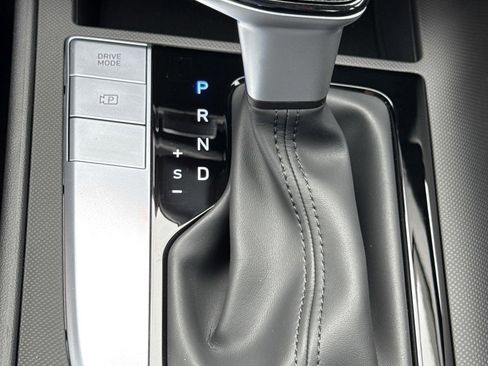 New 2026 Hyundai Elantra SE FWD image 25