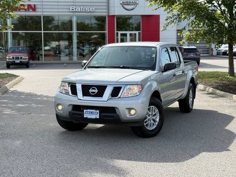 Used 2021 Nissan Frontier SV AWD/4WD image 9