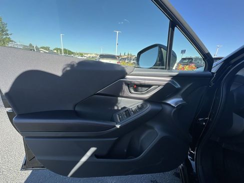 Used 2025 Subaru Impreza 2.0i Sport image 21