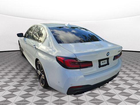 Used 2022 BMW 530i w/ M Sport Package image 4