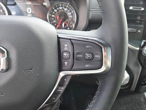 Used 2025 RAM 1500 Laramie AWD/4WD image 23