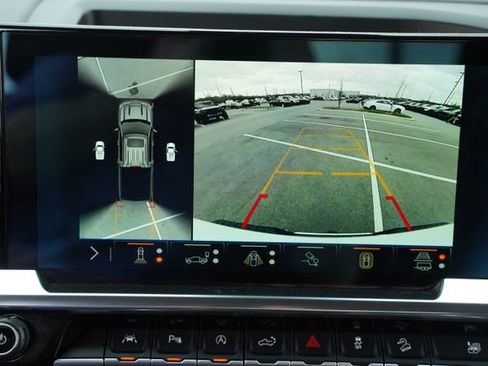 Used 2025 Chevrolet Silverado 1500 LTZ w/ LTZ Premium Package image 29