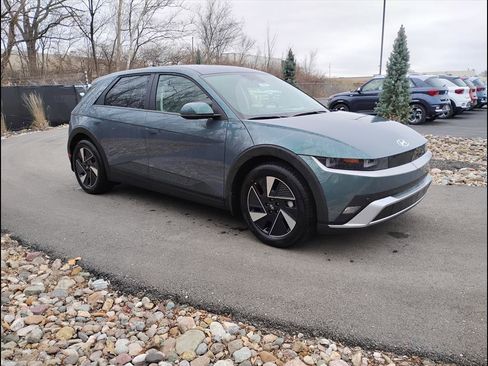 New 2026 Hyundai Ioniq 5 SE image 8