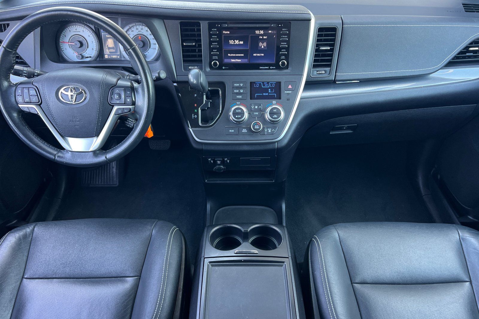 Used 2020 Toyota Sienna SE w/ Carpet Mat Package FWD image 13