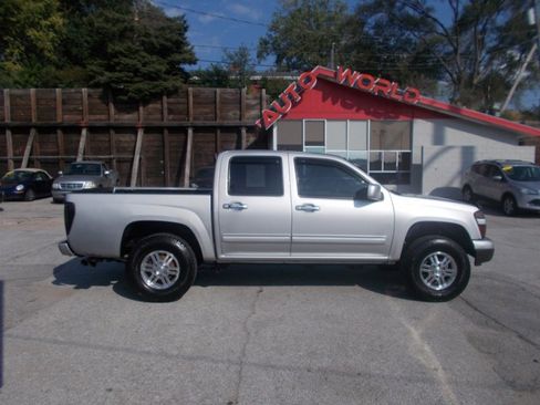 Used 2011 Chevrolet Colorado LT AWD/4WD image 4