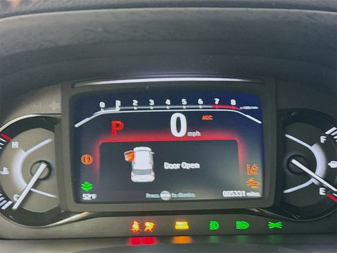 Used 2025 Honda Passport TrailSport image 10