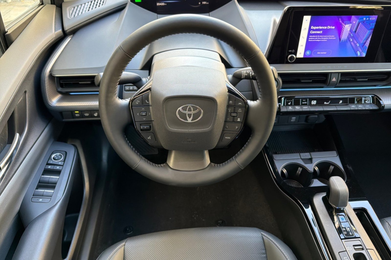 Used 2024 Toyota Prius XLE FWD image 13