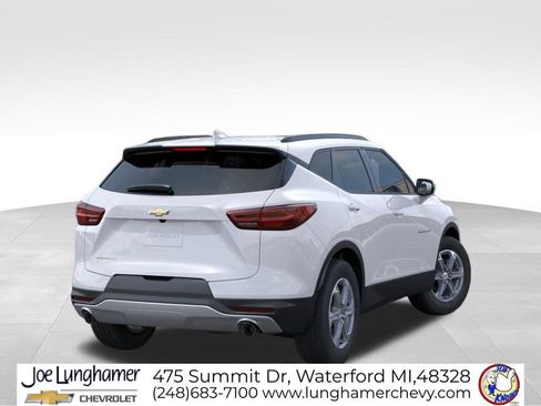 New 2026 Chevrolet Blazer LT w/ LPO, Floor Liner Package FWD image 4