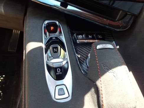 Used 2023 Chevrolet Corvette Stingray Premium Conv w/ Z51 Performance Package RWD image 7