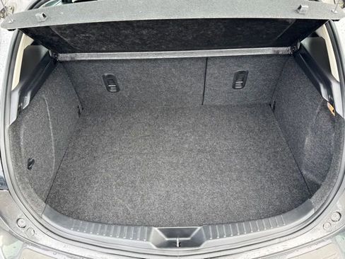 Used 2013 MAZDA MAZDA3 i Grand Touring image 29