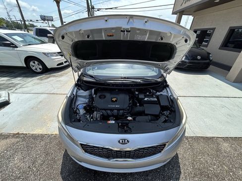 Used 2018 Kia Forte LX FWD image 8