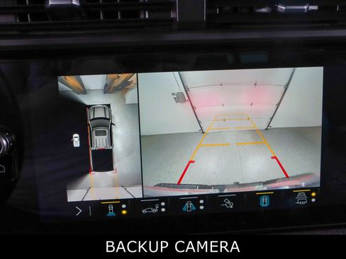 Used 2023 GMC Sierra 1500 AT4 w/ Technology Package AWD/4WD image 21