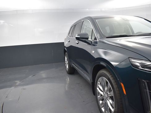 New 2025 Cadillac XT6 Premium Luxury w/ Technology Package image 32