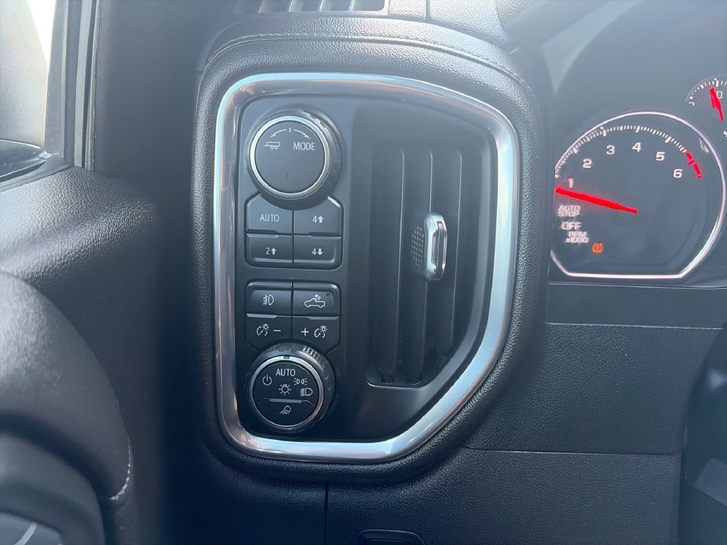 Used 2020 Chevrolet Silverado 1500 LT Trail Boss AWD/4WD image 18