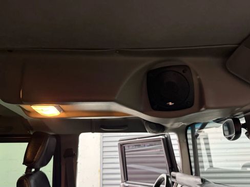 Used 2002 HUMMER H1 4-Door Wagon image 28