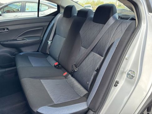 Used 2025 Nissan Versa SV image 36