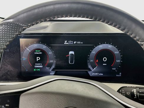 Used 2023 Nissan Ariya FWD image 19