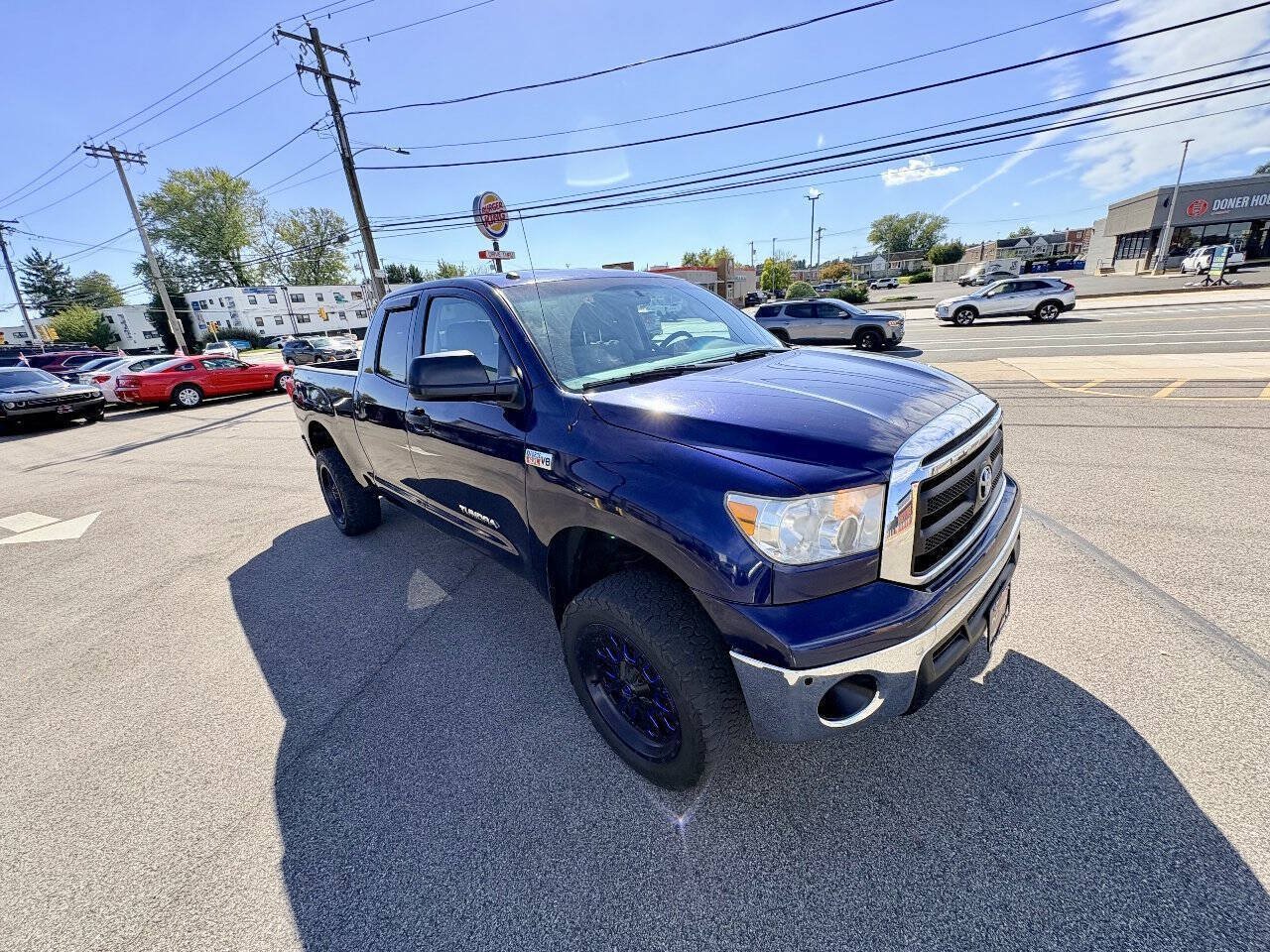 Used 2011 Toyota Tundra 4x4 Double Cab w/ Tow Pkg image 34