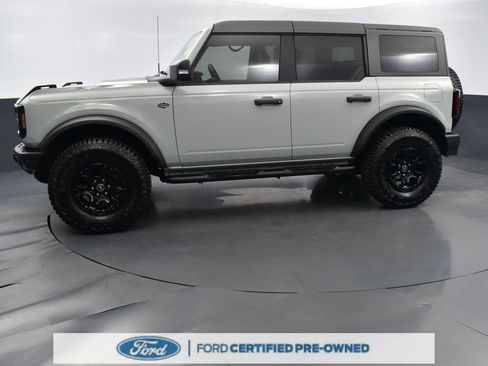 Certified 2024 Ford Bronco Wildtrak image 18