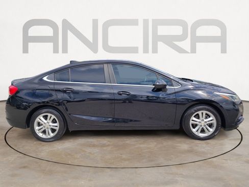 Used 2017 Chevrolet Cruze LT w/ Sun And Sound Package image 12