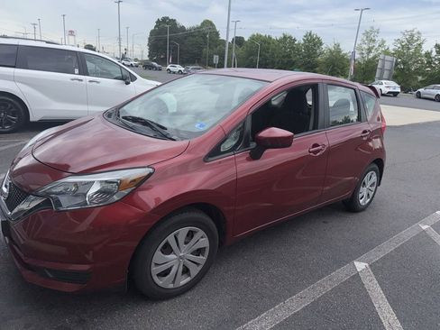 Used 2018 Nissan Versa Note SV FWD image 2