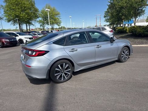 Used 2024 Honda Civic EX-L image 13