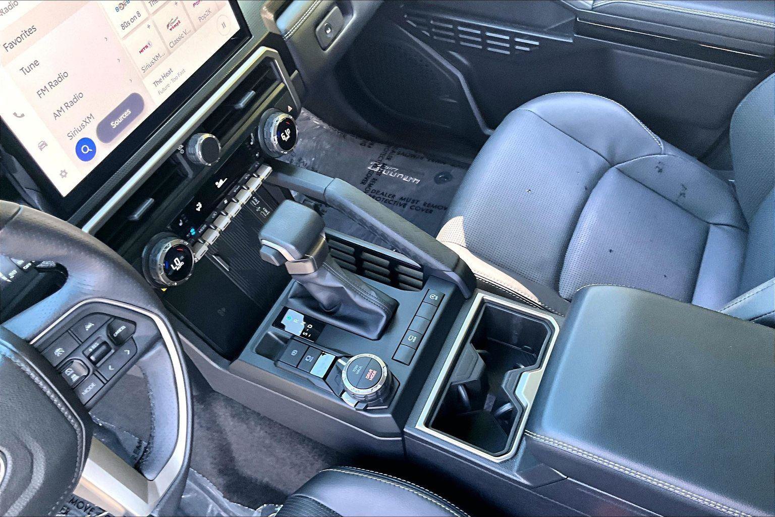 Used 2025 Toyota 4Runner Limited AWD/4WD image 15