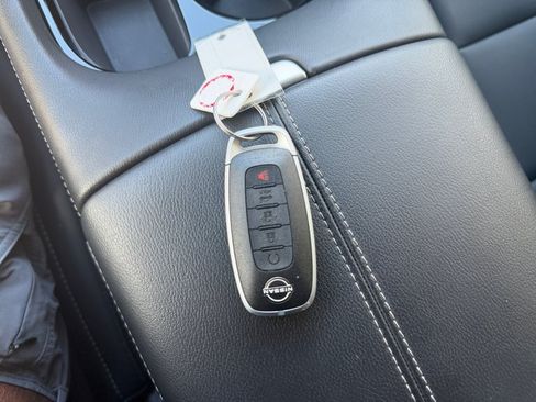 Certified 2025 Nissan Murano SL AWD/4WD image 34